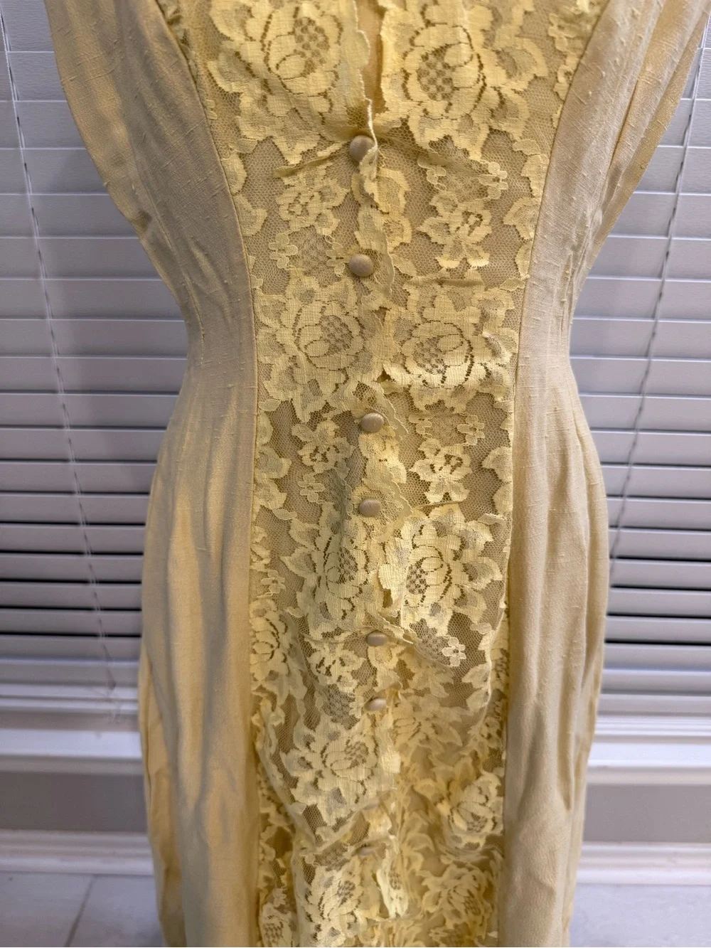 Lace-Front Yellow Maxi Dress with V-Neck - Picture 2 of 6